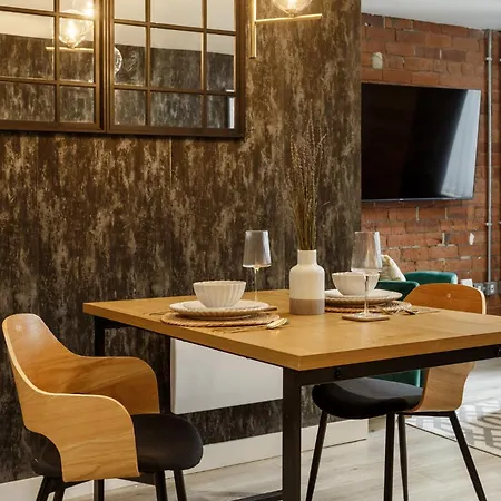 Homey 1 Bedroom Duplex In Conditioning House Apartment Bradford (West Yorkshire)