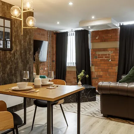 Homey 1 Bedroom Duplex In Conditioning House アパート *