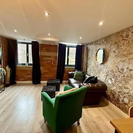 Apartmán Newly Refurbished Feb 2026 - Cosy Duplex Bd1 *
